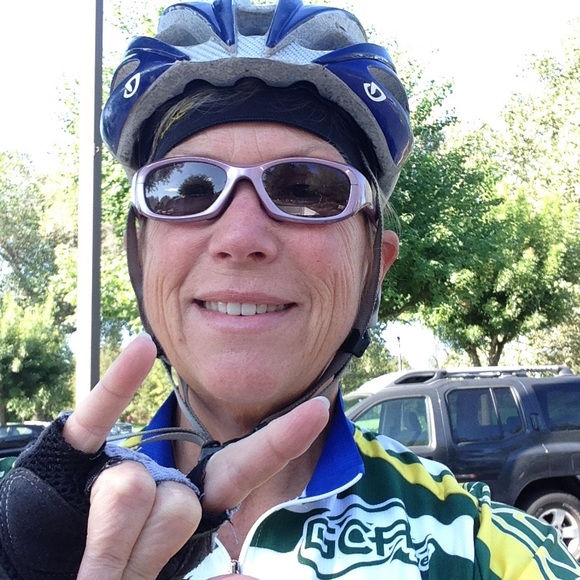 Meet your Posher, Karen - Picture 1 of 1